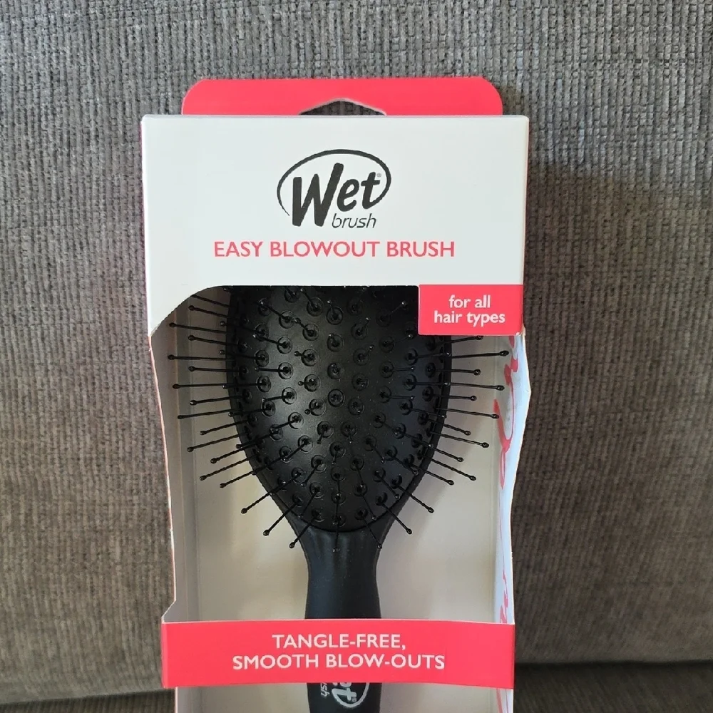 Wet Brush detangle blow